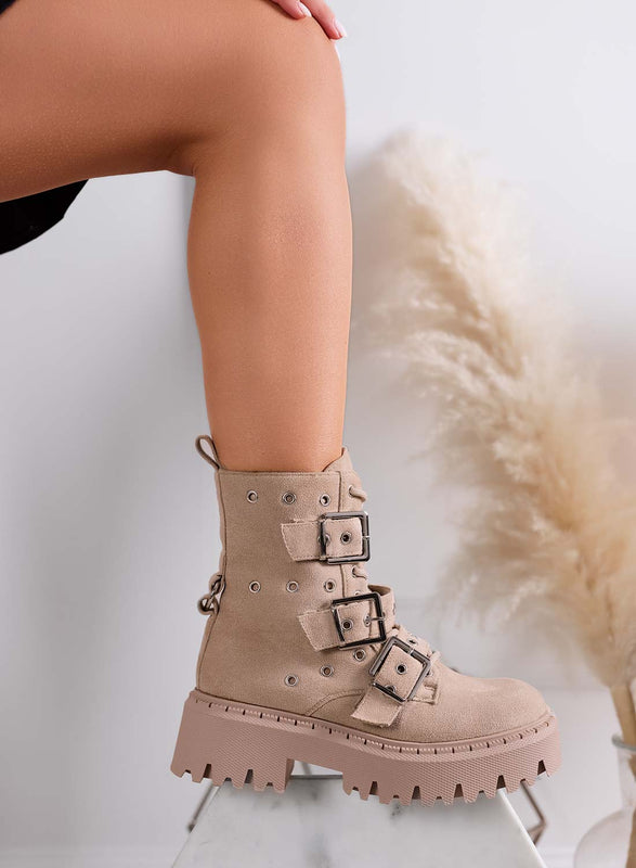 MIRIANA - Bottines beige style rangers Alexoo avec boucles