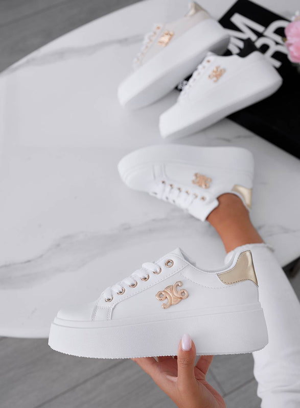 ANNARITA - White sneakers with a gold back and gold appliqué