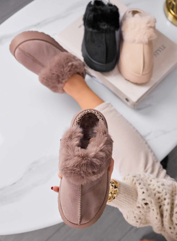 NITRA - Chaussons marron rembourrés avec fausse fourrure et élastique à l’arrière