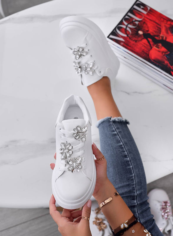IRENE - Baskets blanches avec appliqués papillons bijoux argent