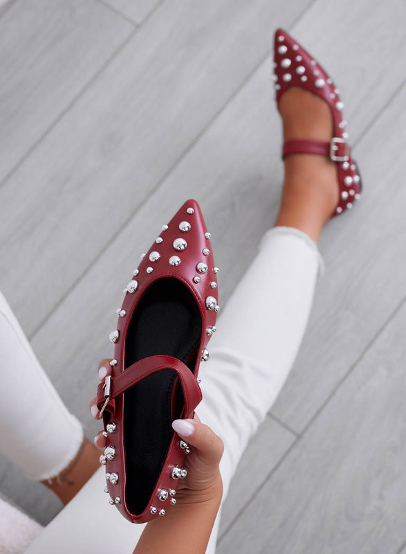 FRANCA - Ballerines bordeaux pointues avec clous sphériques argentés
