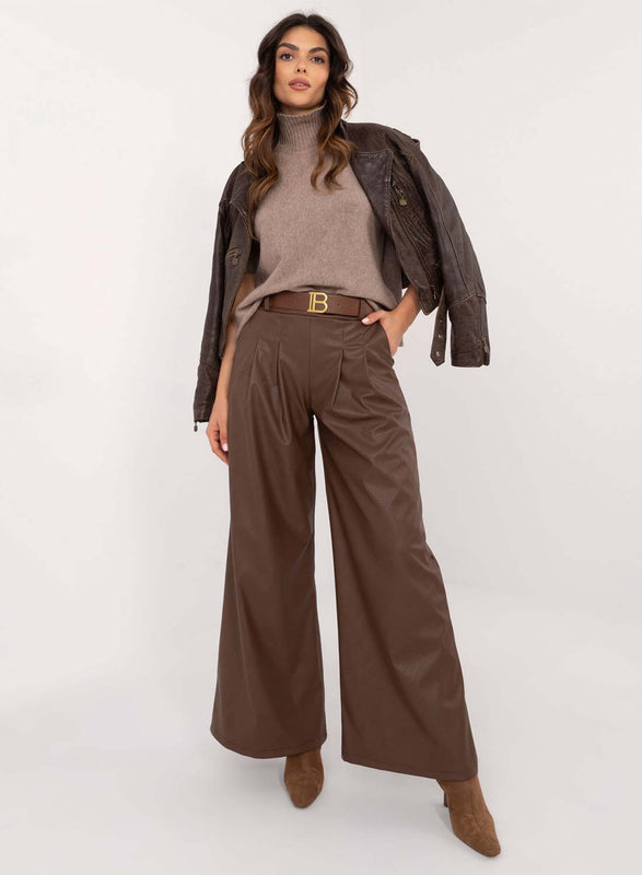 Pantalon marron en similicuir évasé