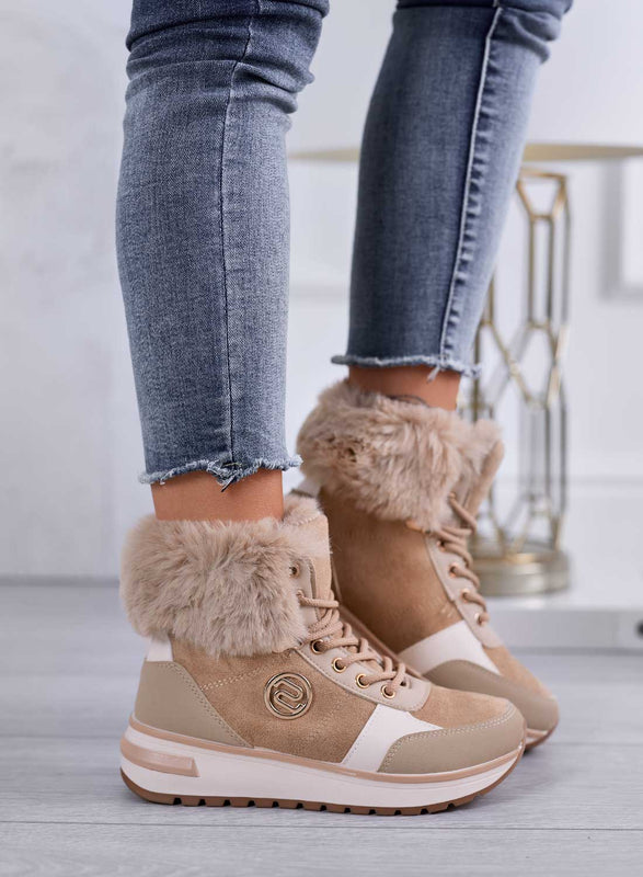 Baskets couleur boue avec semelle compensée et bord en fausse fourrure