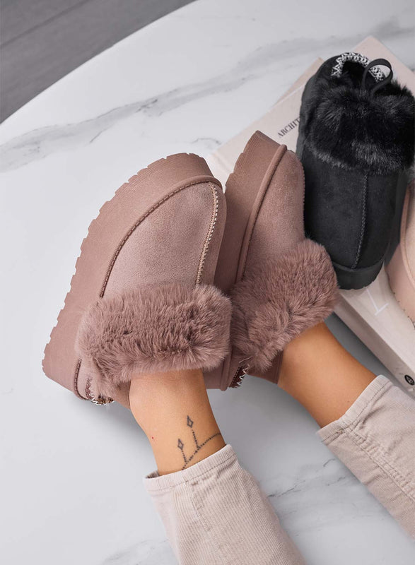 NITRA - Chaussons marron rembourrés avec fausse fourrure et élastique à l’arrière