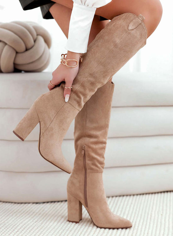 CASSIA - Bottes hautes taupe à talon large et bout pointu