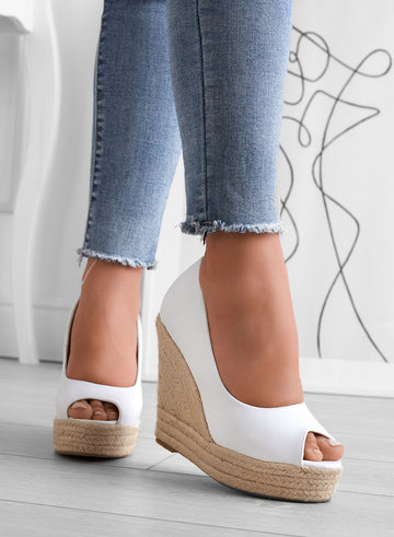 CLEO - Alpargatas blancas de piel sintética con cuña