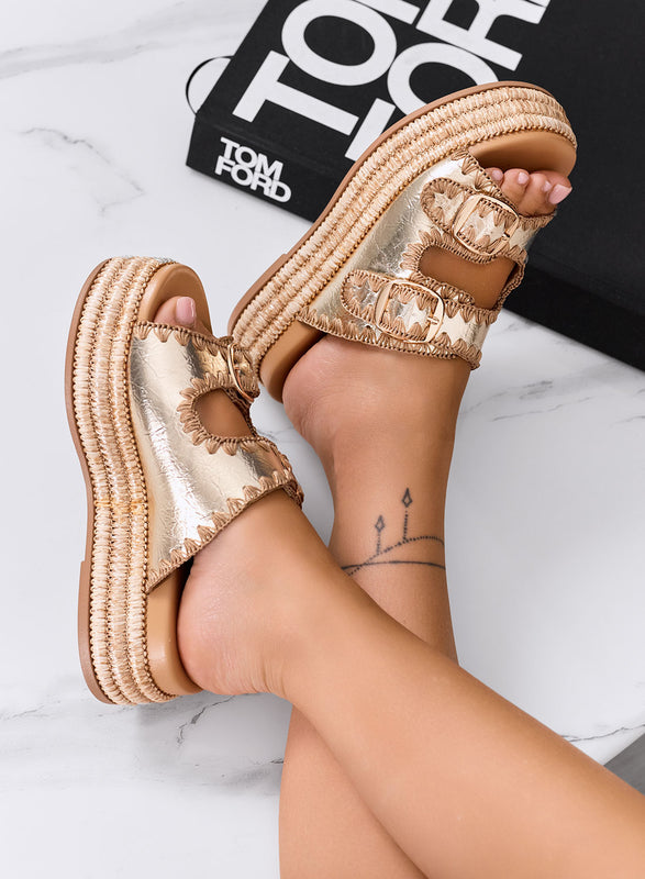 NOVELLA - Sandales mules dorés à plateforme avec semelle en corde