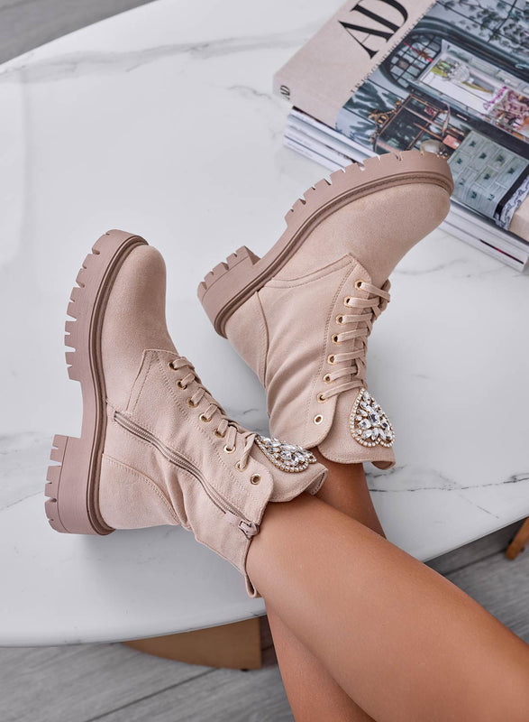 BRIGITTE - Beige ankle boots with jeweled heart