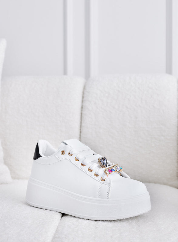 AMIS - White sneakers with black back and jewel applications