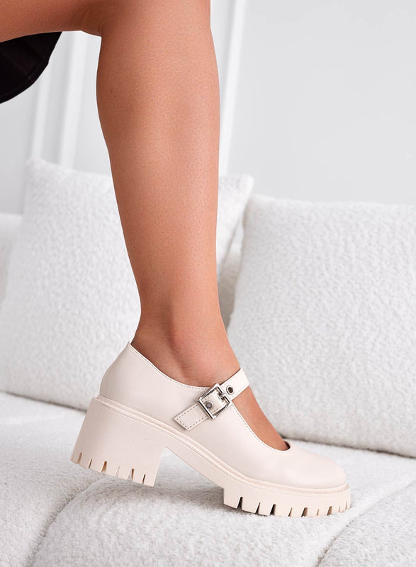Chaussures Mary Jane beiges avec bride et boucle