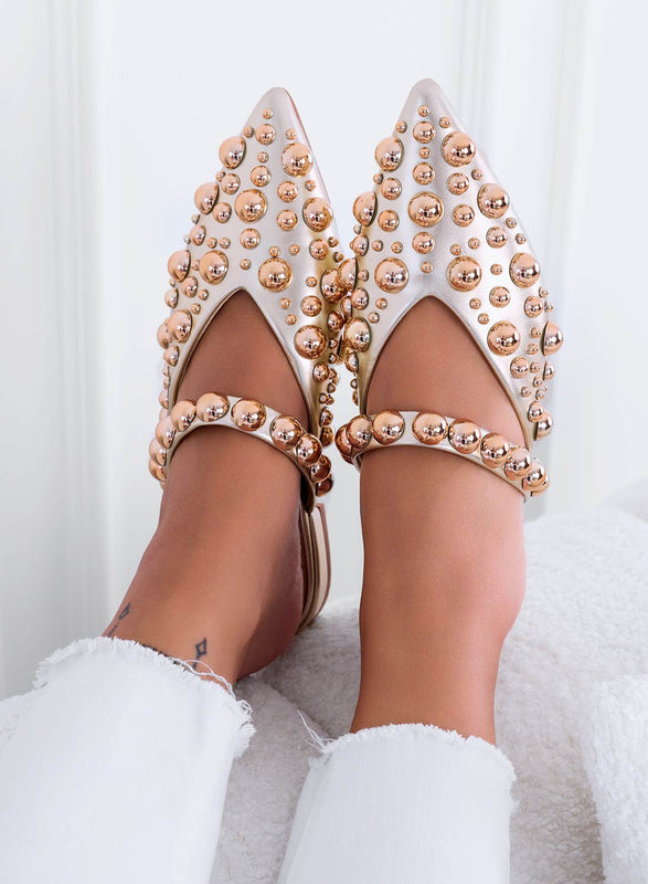 WILDA - Pointed gold sabot ballet flats with ball studs