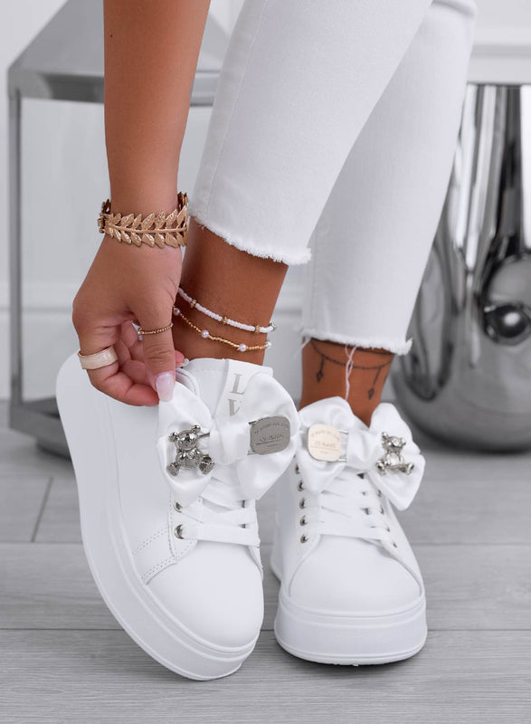 VANESSA - White sneakers with bow and silver teddy