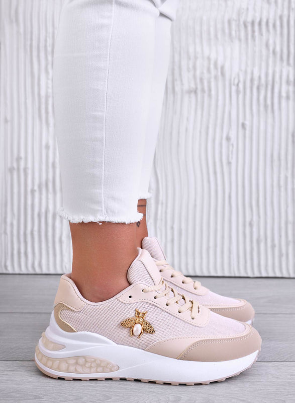 CAMERON - Beige sneakers in laminated fabric and gold bee