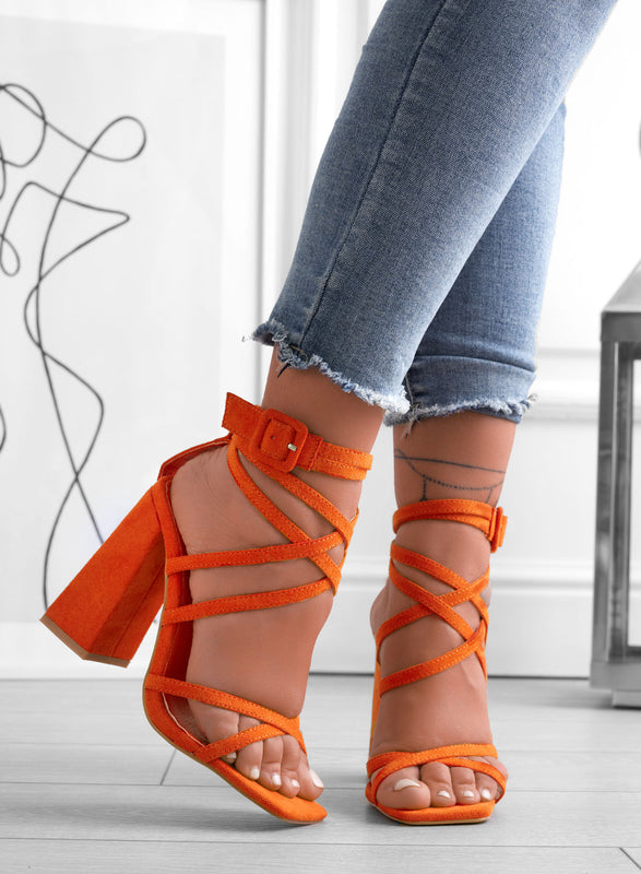 KIARA - Sandali Alexoo arancioni stringati con tacco alto