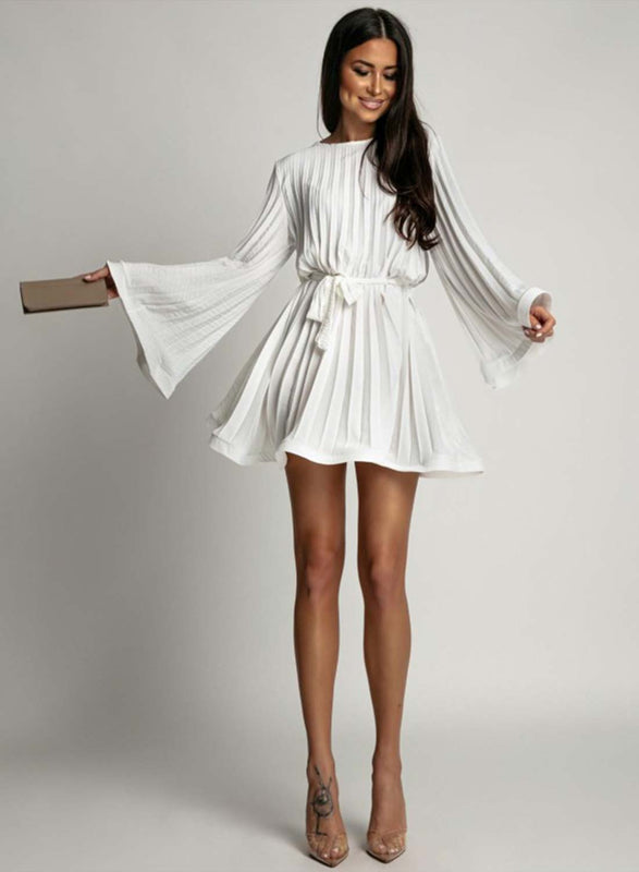 White pleated dress with a waist tie