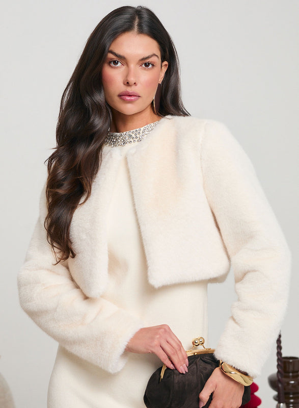 Chaqueta corta beige de piel sintética