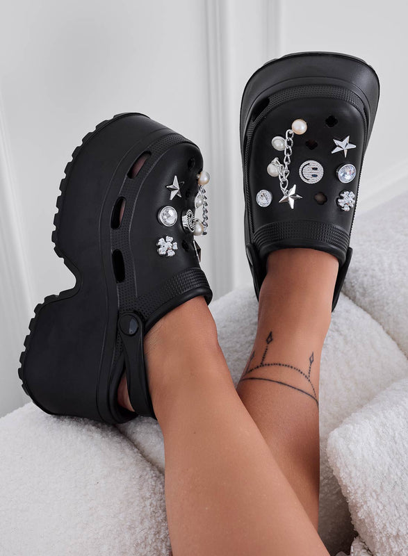 MINNA - Black rubber jewel platform clogs