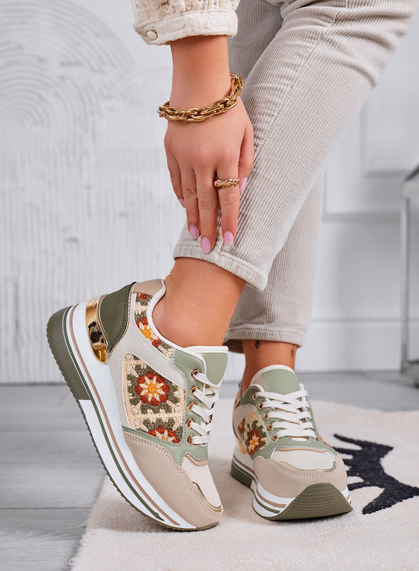SUSY - Green sneakers with embroidered inserts