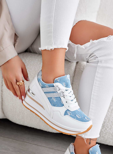 AVERY - Zapatillas blancas con plataforma e inserciones azul vaquero