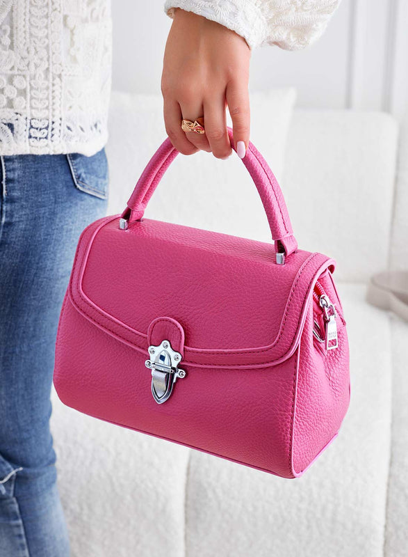 Fuchsia bag with shoulder strap B232