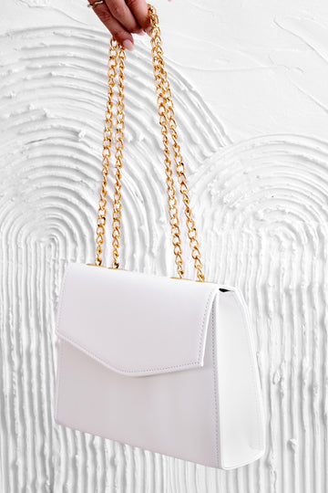 Bolso de mano blanco B217 con cadena dorada