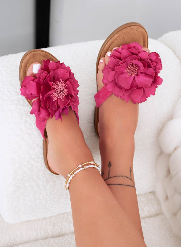 CLARISSA - Fuchsia flip-flop sandals with applied flower