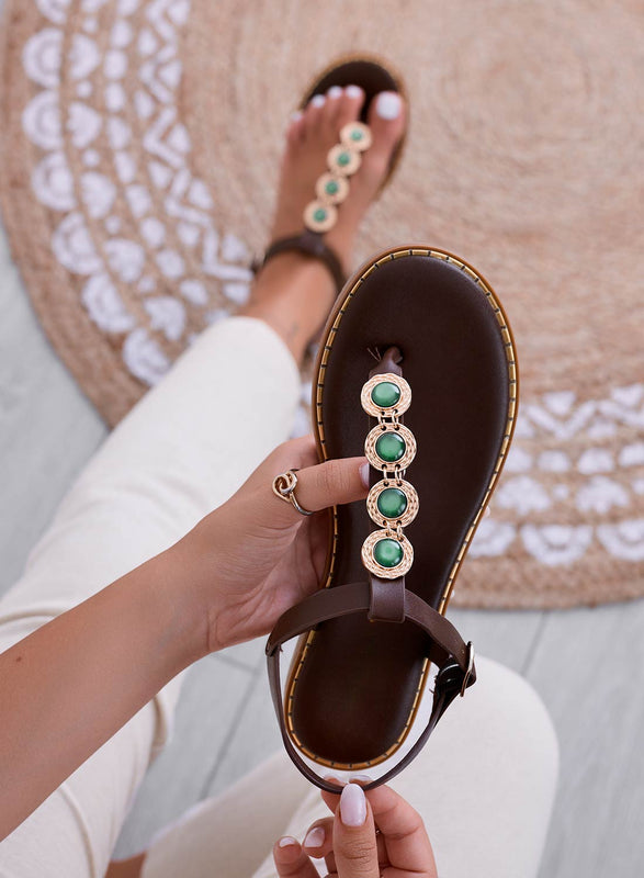 DANCE - Brown low flip flop sandals with pearls