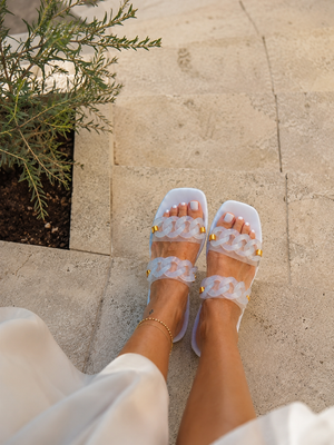 IBIZA - Alexoo white beach sandals in rubber with chain