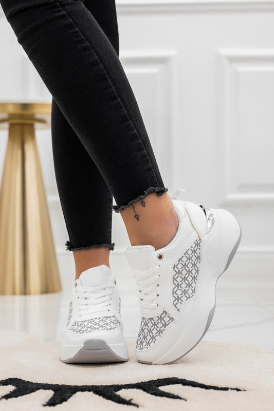 EVIE - White sneakers with chunky sole and patterned detail