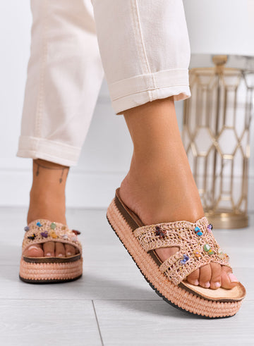 FEDERICA - Sandalias tipo chancla rosas de plataforma en crochet con piedras de colores