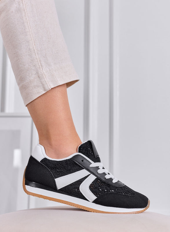GIULIANA - Zapatillas negras con encaje e inserciones blancas