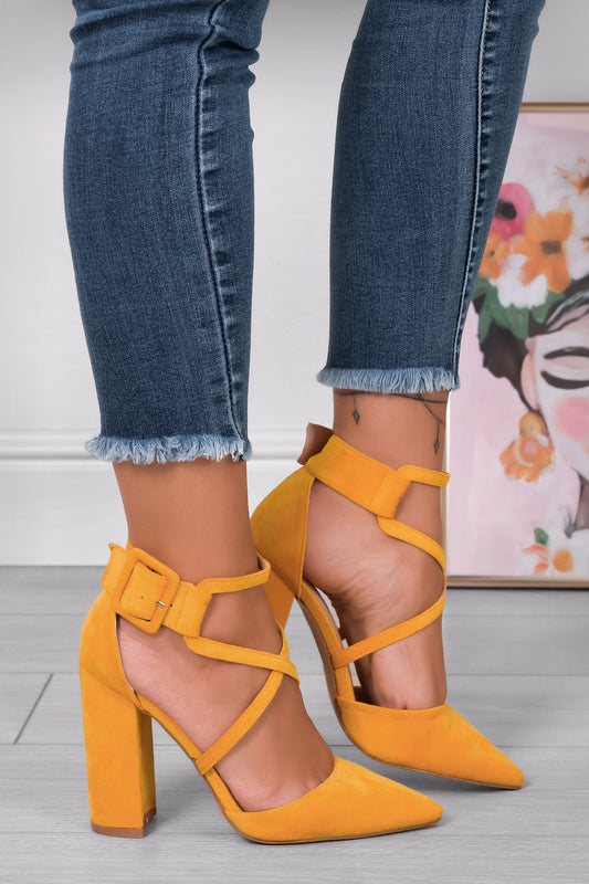 GLOBAL - Yellow suede pumps with block heel