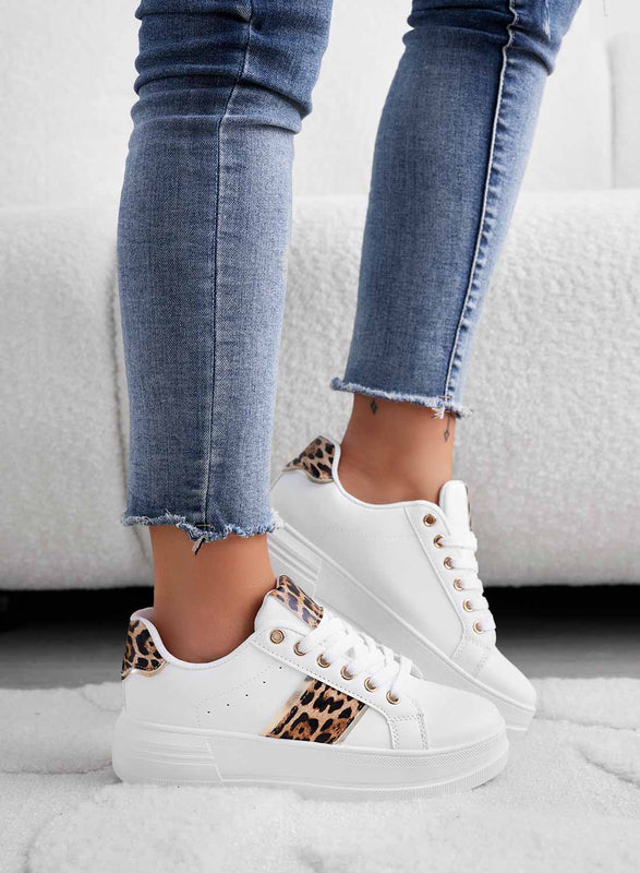 GWENDA - White sneakers with spotted inserts