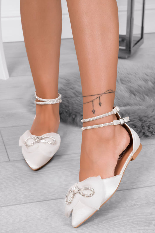 LISA - White satin ballet flats with jewelled bow