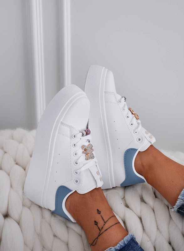 MARIANNA - White sneakers with blue back and jeweled teddy