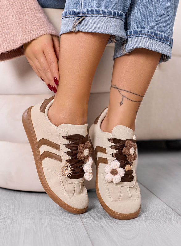 MELISSA - Sneakers beige e camel con fiori crochet