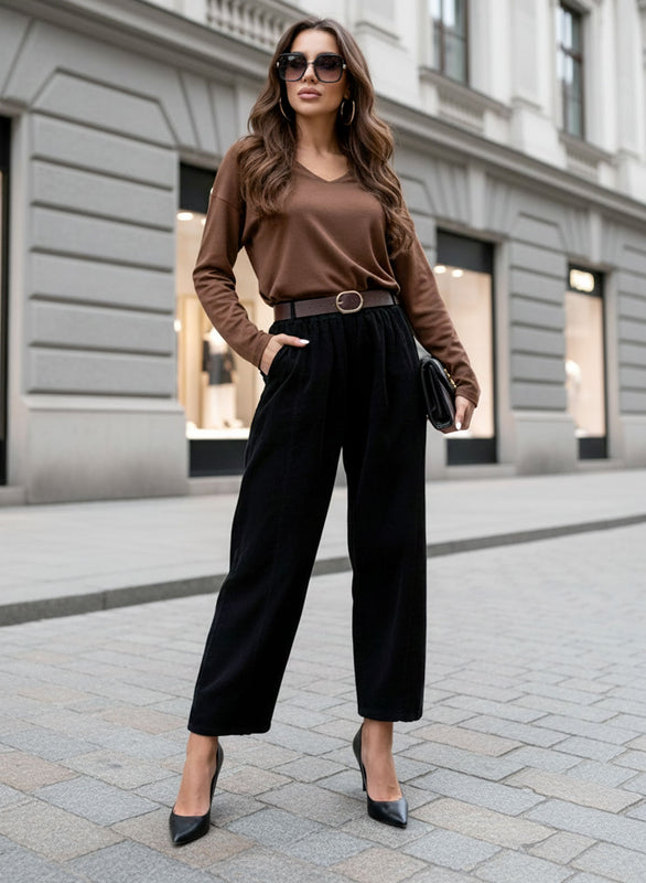 Pantalon noir côtelé avec ceinture