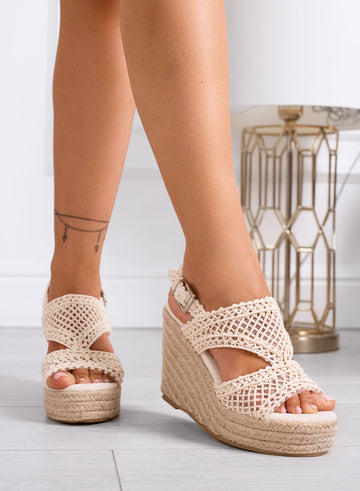 PEARL - Beige sandals with rope wedge and crochet weave