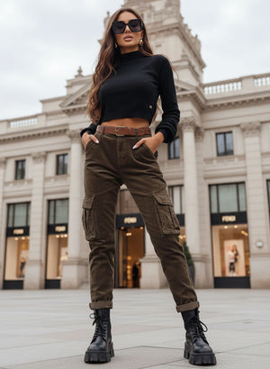 Ribbed mud-colored trousers with side pockets