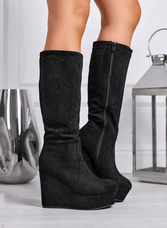 REGINA - Black suede wedge boots