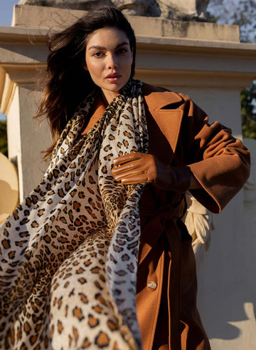 Foulard à motif léopard