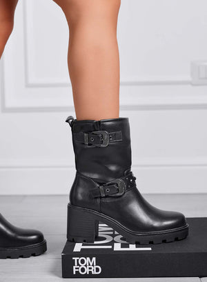 TALLINN - Black ankle boots with a comfortable heel