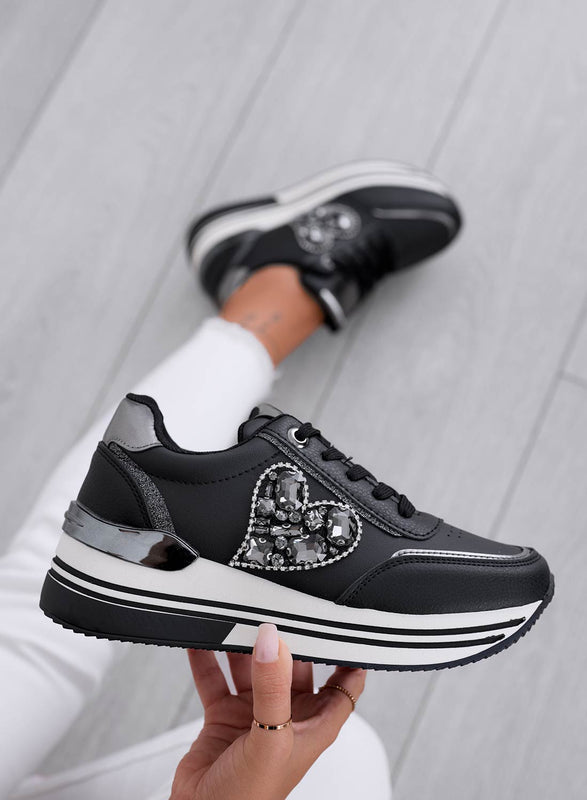 VENUS - Black sneakers with jewel heart