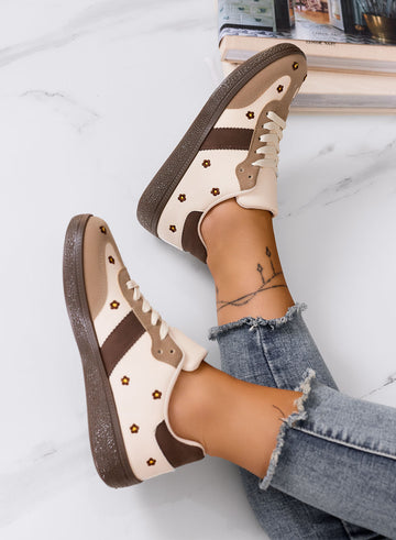WESTON - Beige sneakers with embroidered daisies and brown sole
