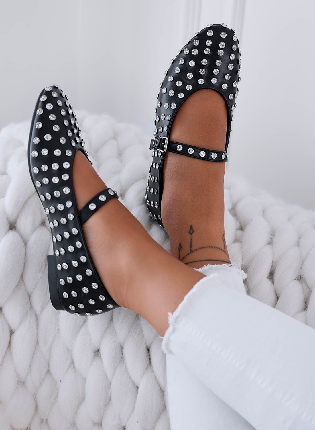 WILSON Black jewel ballerinas with rhinestones