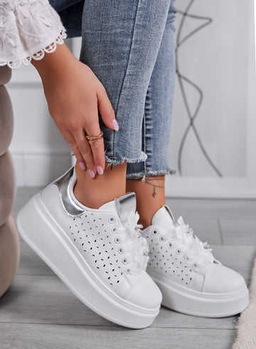 ZELDA - Baskets blanches pour femme avec semelle épaisse et détails floraux