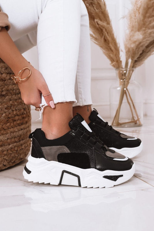 HIDE - Black sneakers with chunky sole