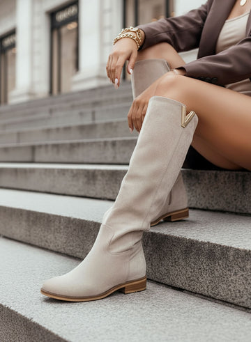 RANDA - Alexoo boots with beige suede V and internal wedge