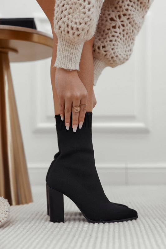 DIVA - Black sock ankle boots with block heel