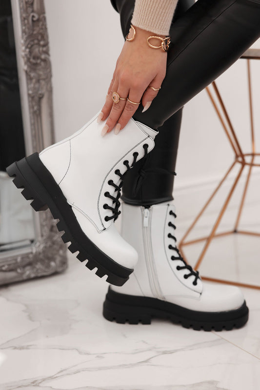 ATENA - Alexoo white ankle boots with black sole and laces